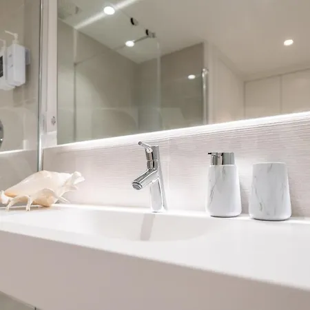 Seaside Escape With Views, Pool And Parking Rems Apartment Fuengirola